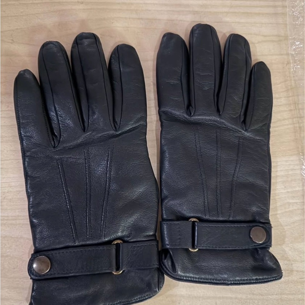 Italian Designer Omega Leather
Gloves - Brown Size 7.5